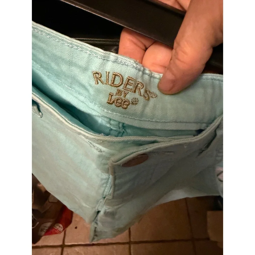 Riders by Lee Womens Light Aqua Blue Capri Pants Size 14M StretchCropped 13125L7